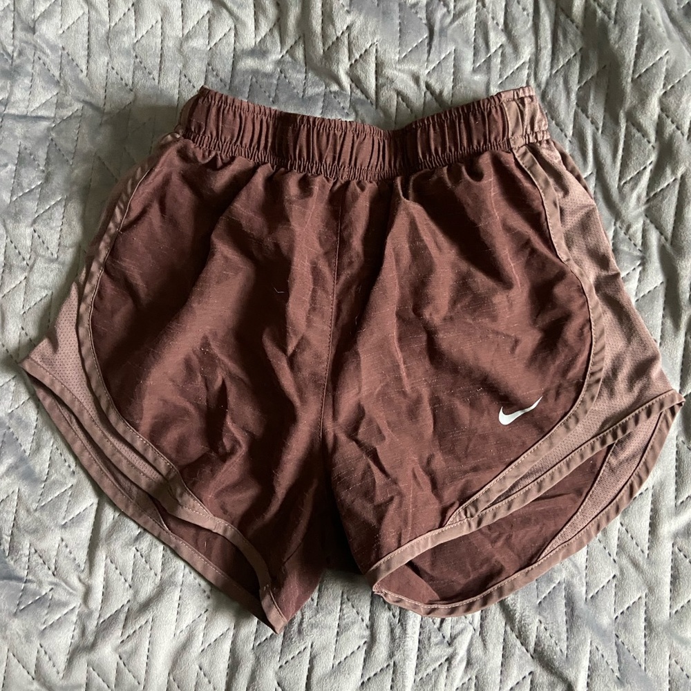 Women’s brown Nike dri-fit running shorts